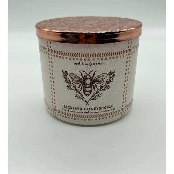 Bath and Body Works Backyard Honeysuckle 3 Wick Scented Candle 14.5 oz - Picture 1 of 3